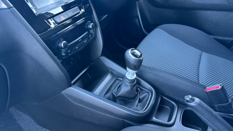 Suzuki Vitara 1.4 Boosterjet 48V Hybrid Go 5dr Petrol Estate